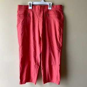 Loose fitting Capris